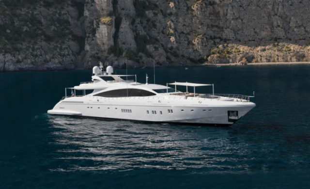 Location de yacht de luxe sur la Côte d'Azur