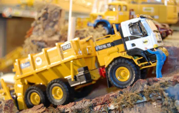 véhicules de travaux miniatures
