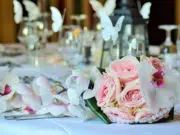 La décoration de vos tables de mariage, sublimée avec des nappes en tissu