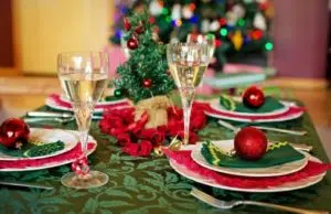Comment réaliser une jolie décoration de table de Noël ? décoration de table de Noël