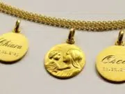 médailles de baptême