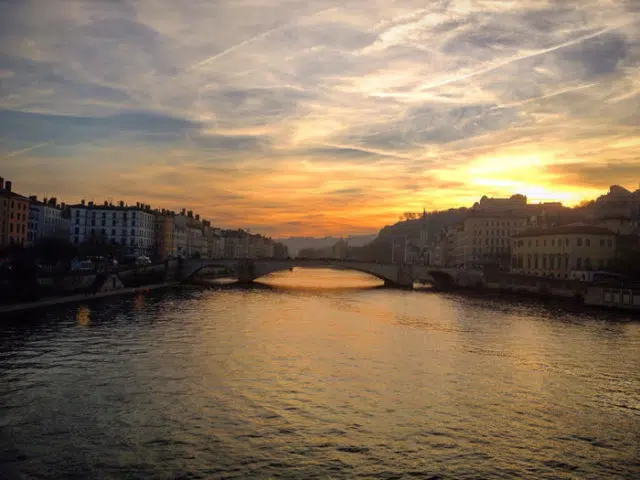 CBD à Lyon CBD à Lyon