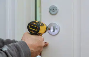 Ouverture d’une porte bloquée : voici les différentes façons de l’ouvrir porte bloquée