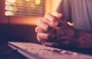Dieu en ligne