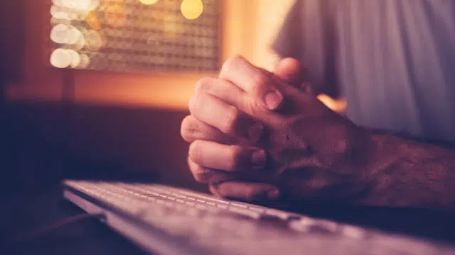 Dieu en ligne Dieu en ligne