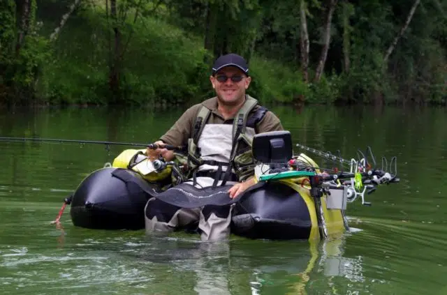 peche-float.jpg