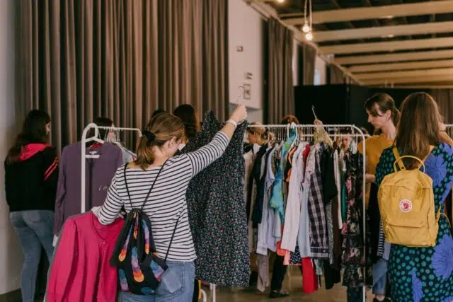 acheter des vêtements d'occasion acheter des vêtements d'occasion
