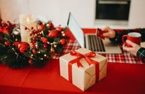 offrir un cadeau de Noël