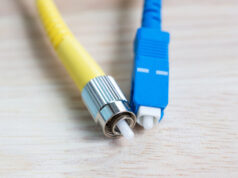 connecteur de fibre optique à câble