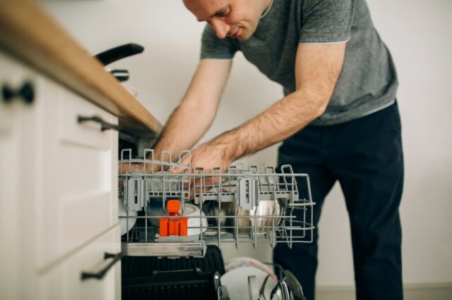 nettoyer le lave-vaisselle