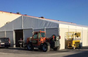 Hangar de stockage industriel