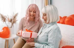 Comment choisir les bons cadeaux pour sa maman ? cadeaux maman