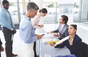 contrôle accès collaborateurs