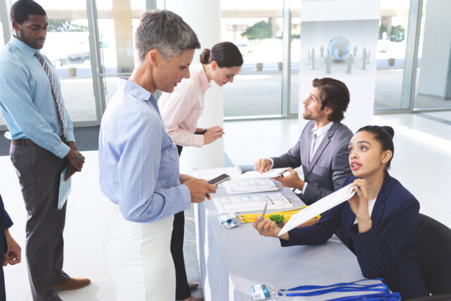 contrôle accès collaborateurs