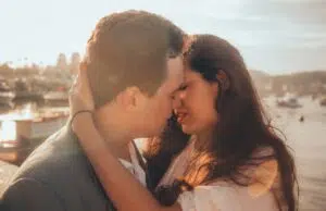 Comment embrasser avec la langue ? comment embrasser