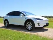 voiture tesla