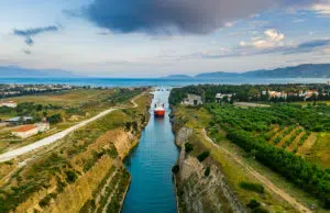 Les avantages de louer un bateau sur le Canal du Midi bateau canal du midi