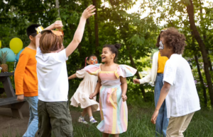 Faites découvrir à votre enfant des passions grâce aux colonies de vacances culturelles colonie culturelle