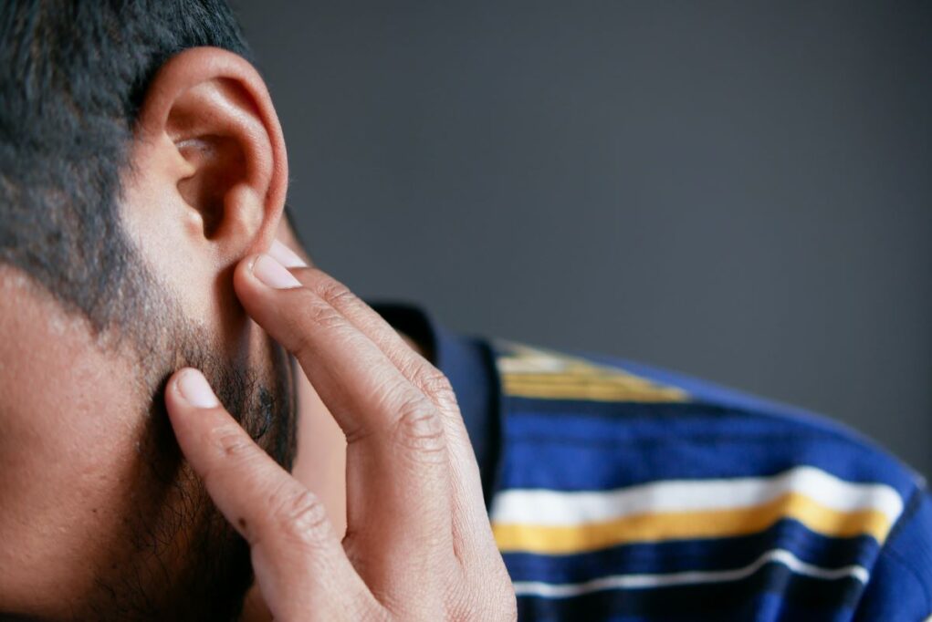 oreille droite