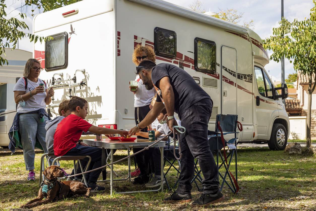 aire de repos camping-caristes