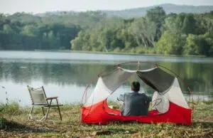 Pourquoi camper au bord d’un lac en Corrèze ? bord de lac