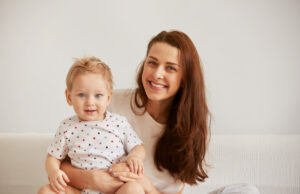 embauche baby-sitter