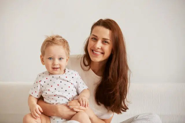 embauche baby-sitter embauche baby-sitter