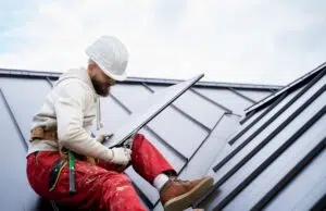 Les étapes clés d’une réparation de toiture réussie : conseils d’un couvreur expérimenté réparation toiture