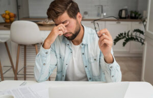 paupière gauche tremble