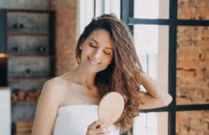 Comment faire les coiffures de Noël à la maison coiffures de Noël