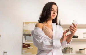 Domination à distance : découvrez le téléphone rose dominatrice domination à distance