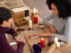 Comment découvrir votre futur conjoint avec une lecture de tarot personnalisée lecture tarot personnalisée