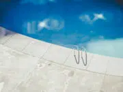 appareil entretien piscine