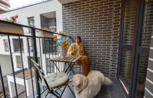 Faites de votre balcon un véritable havre de paix avec ces astuces pratiques transformer balcon