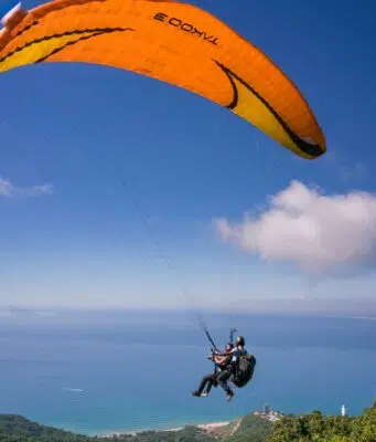 Air et Aventure, le spécialiste du vol libre pour vos équipements de parapente et paramoteur matériel parapente