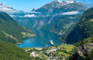 Ponant : l’art de la croisière de luxe à la française ! Ponant : l'art de la croisière de luxe à la française !