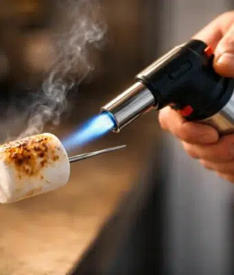 apprenez à griller des chamallows au chalumeau de cuisine comme un pro grâce à nos astuces et techniques simples pour un résultat parfait et délicieux.