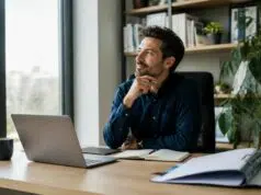 découvrez pourquoi prendre le temps de réfléchir est un atout professionnel essentiel pour améliorer la prise de décision, la créativité et la gestion du stress au travail.